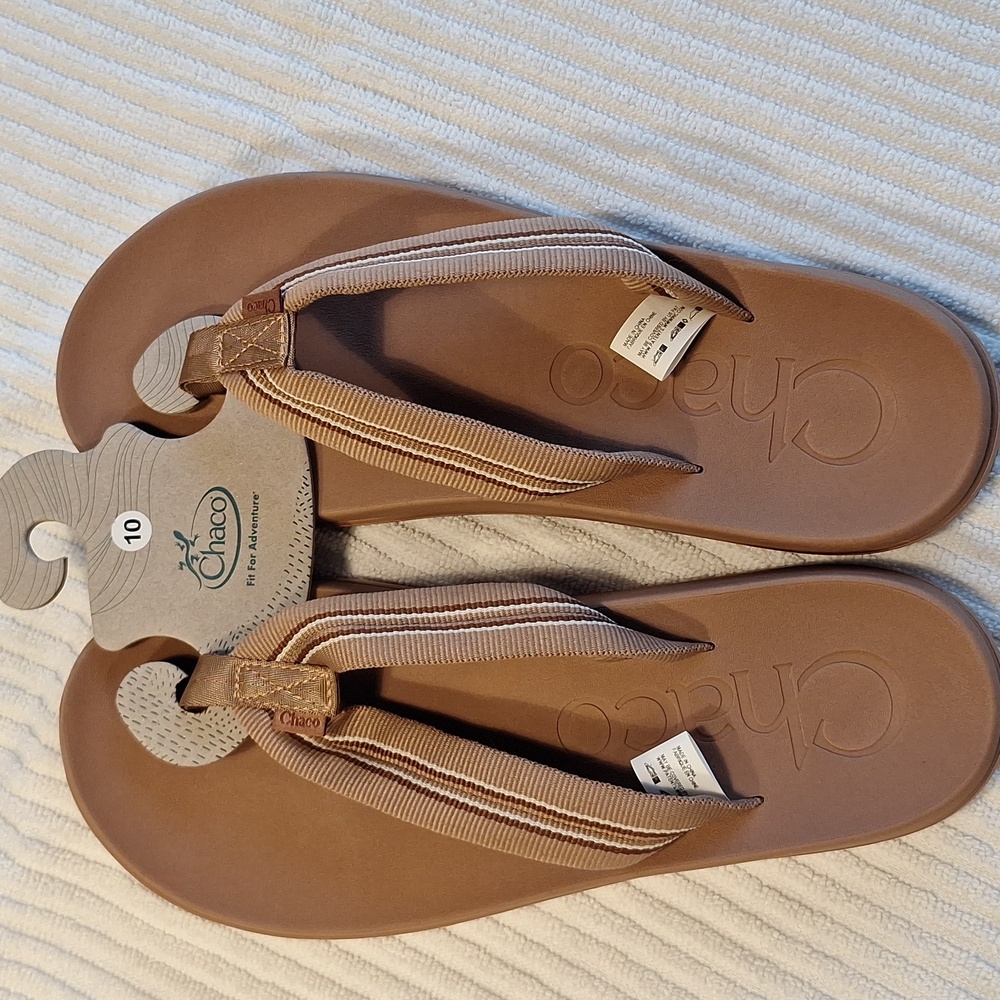 Chaco flip flops